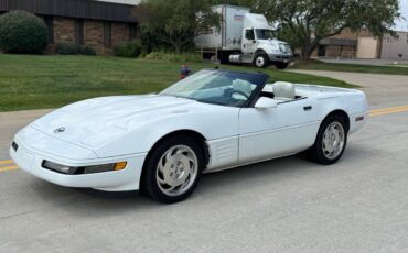 Chevrolet-corvette-convertible-1993-white-1