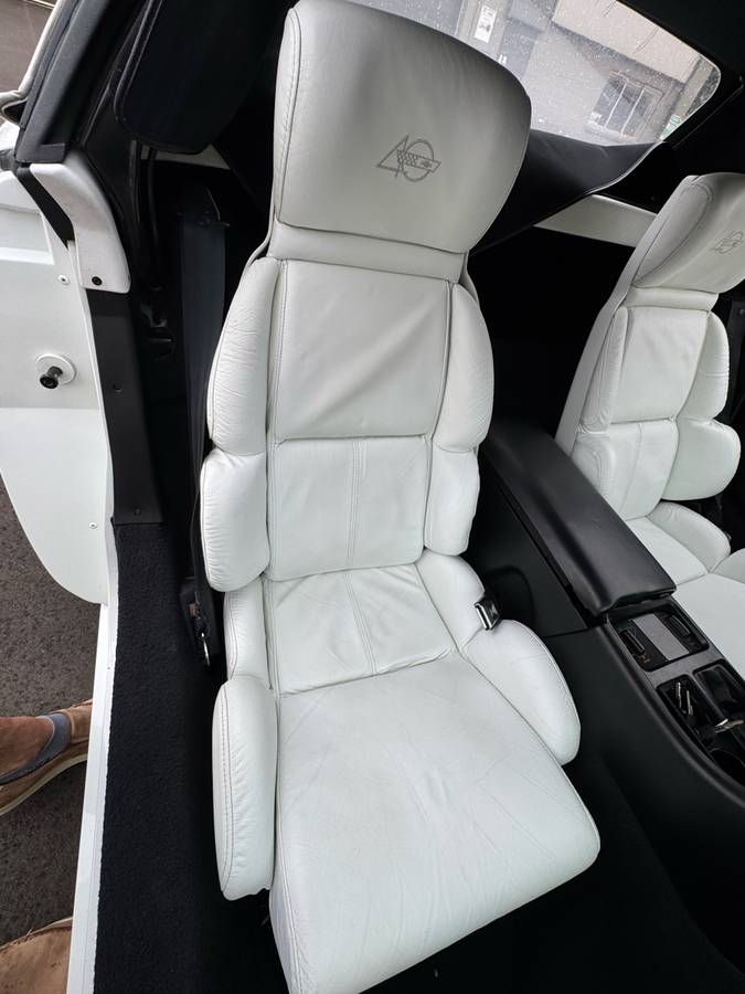 Chevrolet-corvette-convertible-1993-white-14
