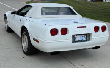 Chevrolet-corvette-convertible-1993-white-2