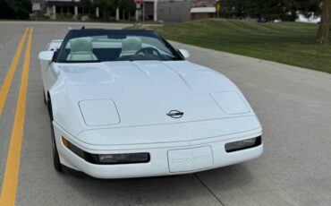 Chevrolet-corvette-convertible-1993-white-23