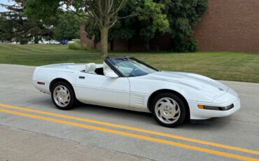 Chevrolet-corvette-convertible-1993-white-5