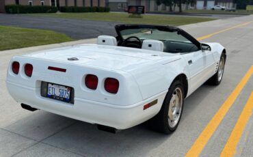 Chevrolet-corvette-convertible-1993-white-6