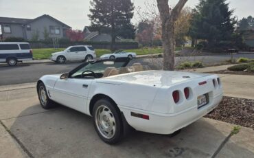 Chevrolet-corvette-convertible-1995-white-1