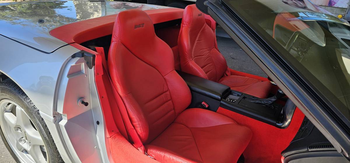 Chevrolet-corvette-convertible-1996-silver-15