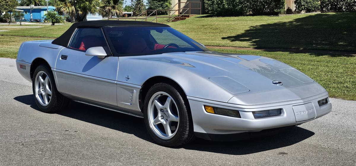 Chevrolet-corvette-convertible-1996-silver-17