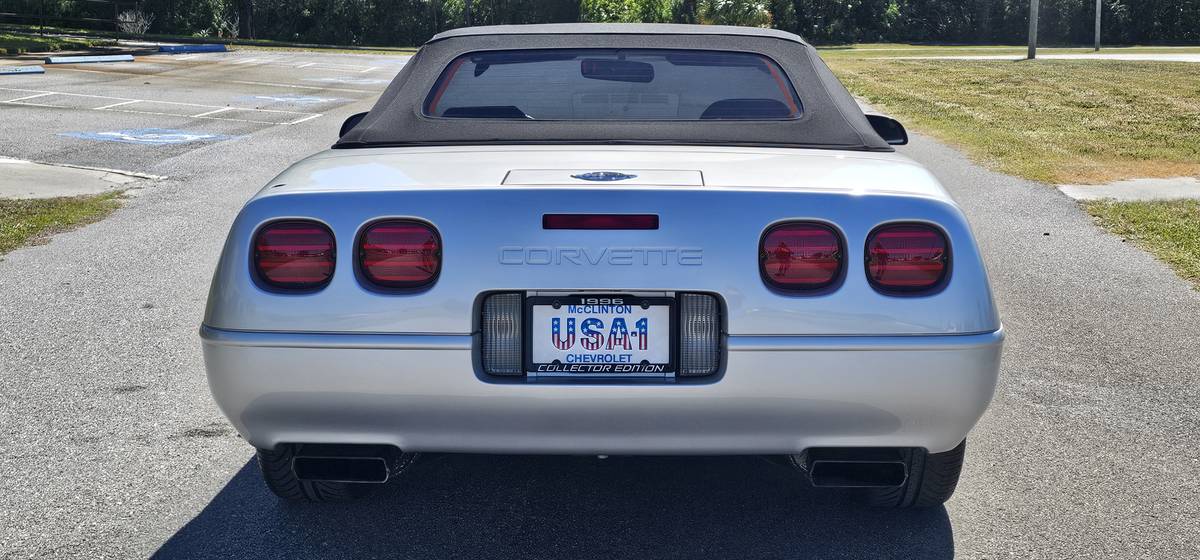 Chevrolet-corvette-convertible-1996-silver-18
