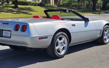 Chevrolet-corvette-convertible-1996-silver-2