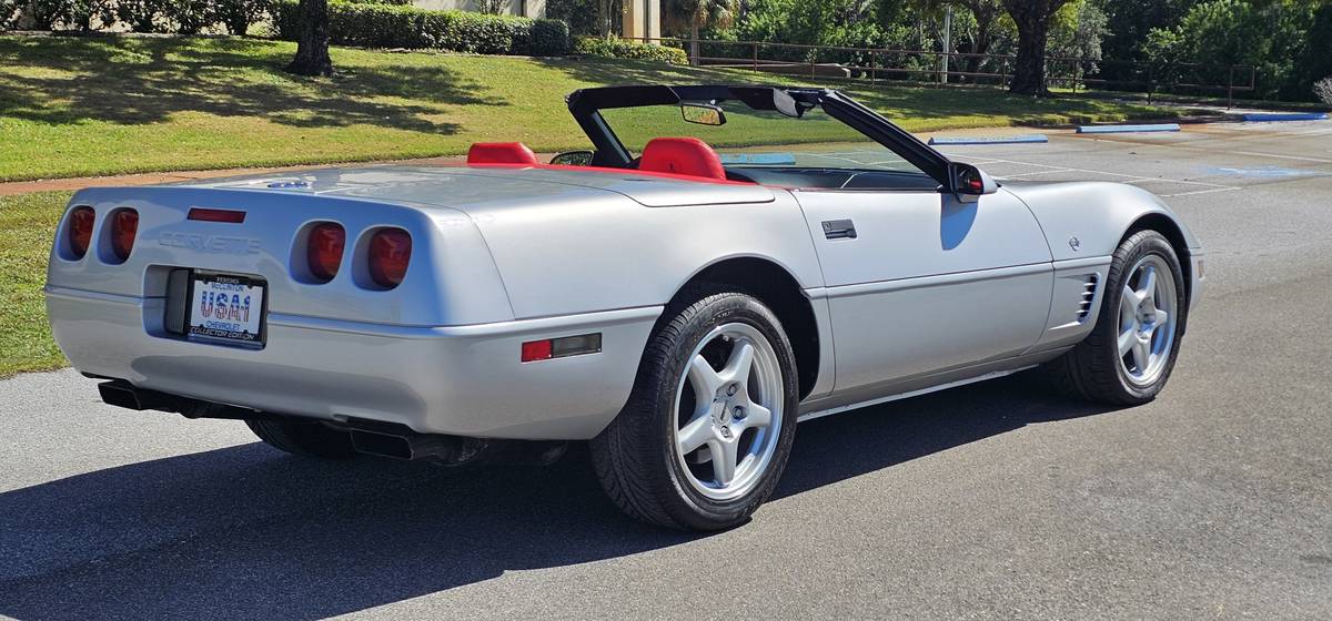 Chevrolet-corvette-convertible-1996-silver-2