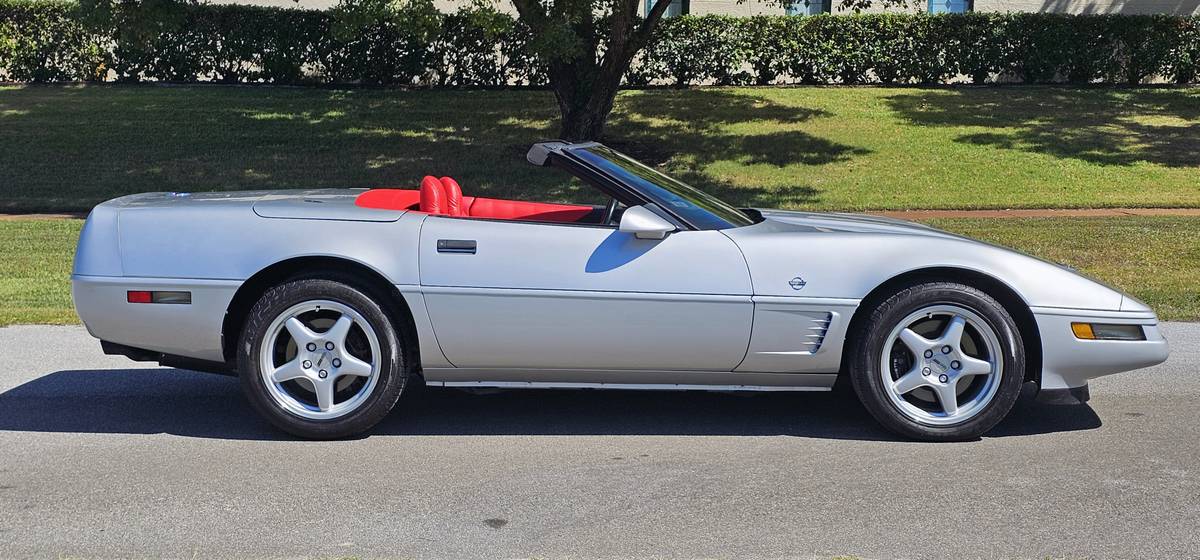 Chevrolet-corvette-convertible-1996-silver-4
