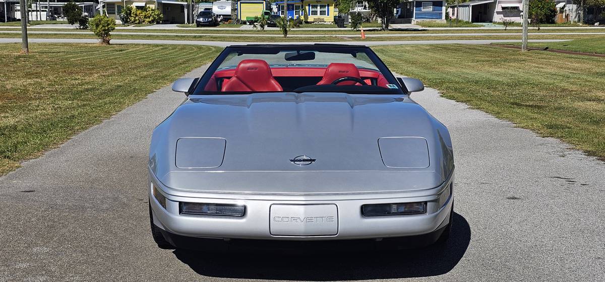 Chevrolet-corvette-convertible-1996-silver-8