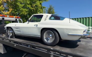 Chevrolet-corvette-coupe-1964-white-8