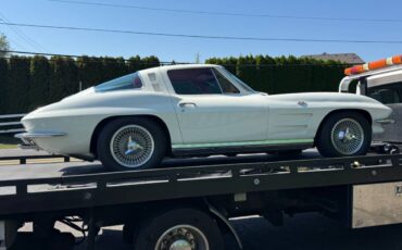 Chevrolet-corvette-coupe-1964-white-9