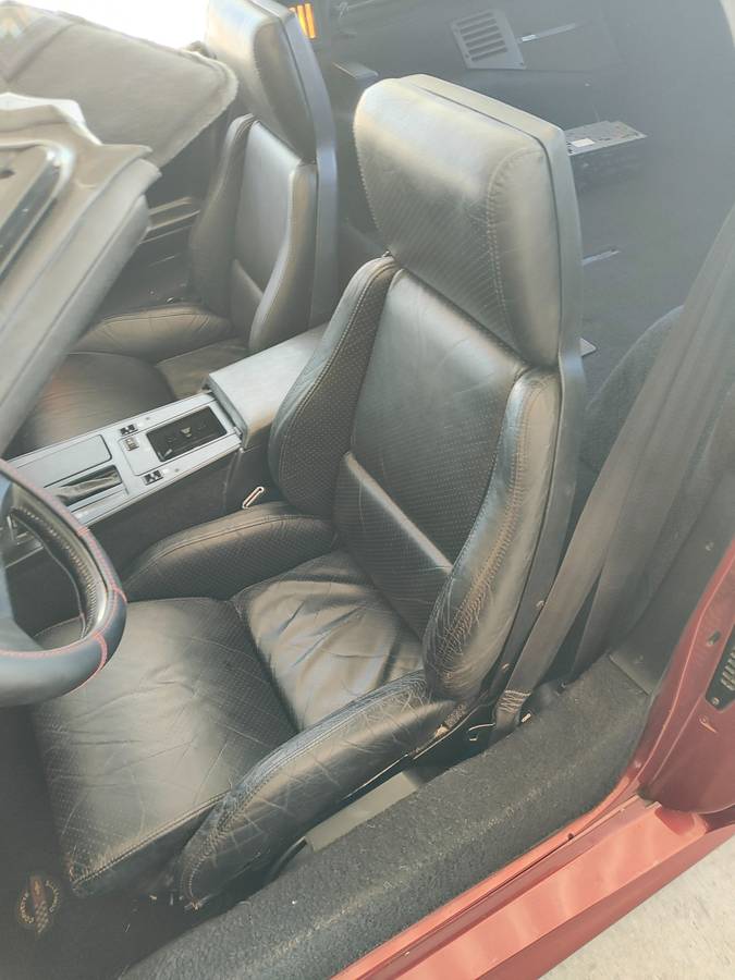 Chevrolet-corvette-coupe-1988-red-27