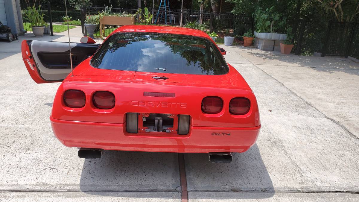 Chevrolet-corvette-hybrid-1986-10