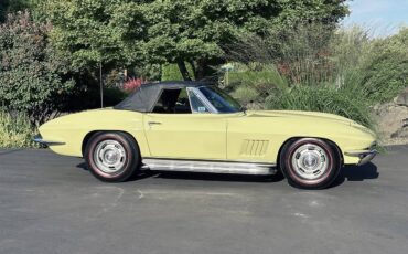 Chevrolet-corvette-l79-convertible-1967-yellow-11