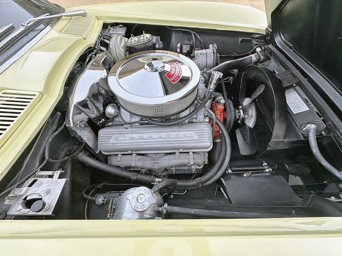 Chevrolet-corvette-l79-convertible-1967-yellow-16