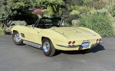 Chevrolet-corvette-l79-convertible-1967-yellow-2