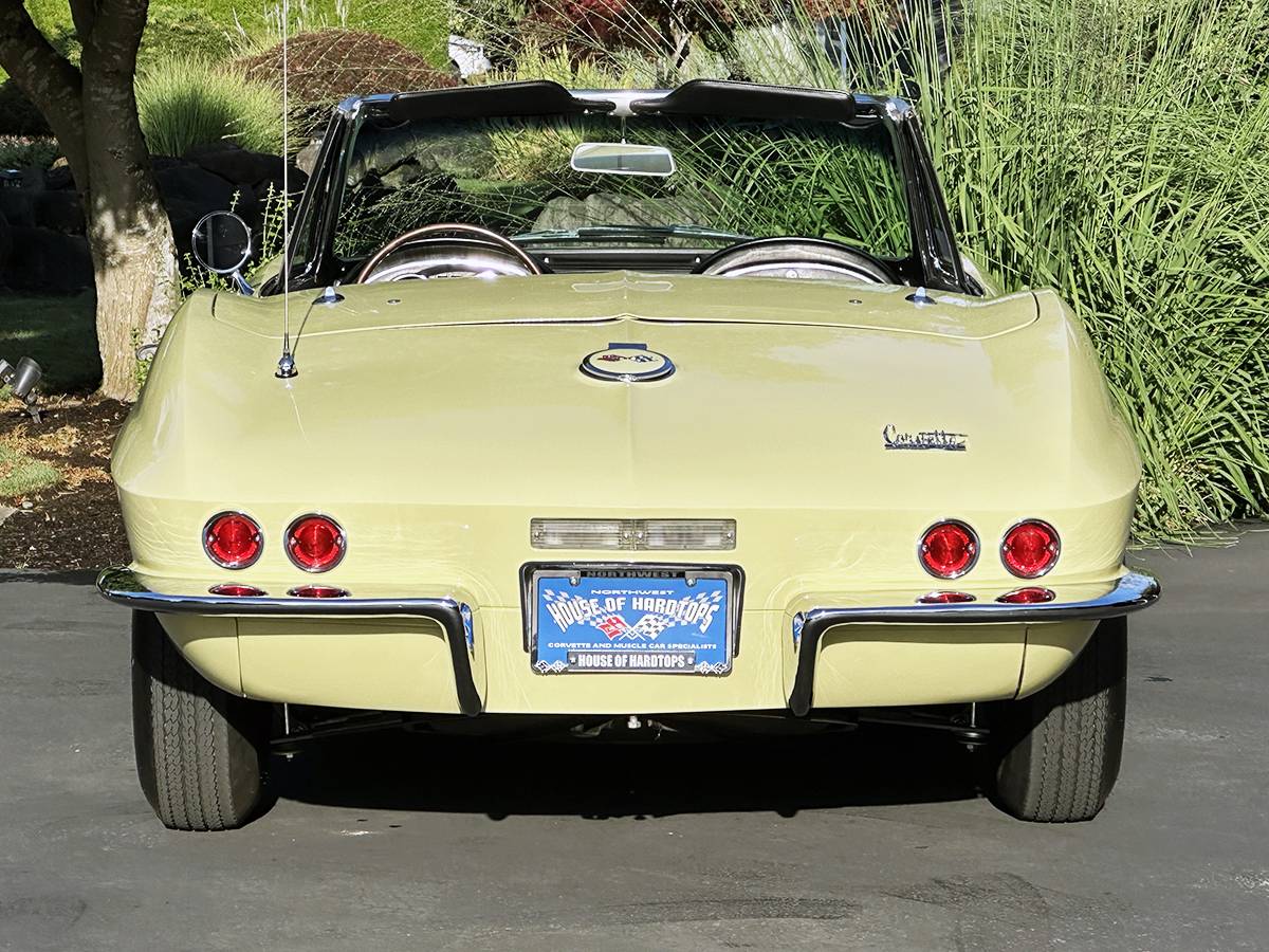 Chevrolet-corvette-l79-convertible-1967-yellow-9