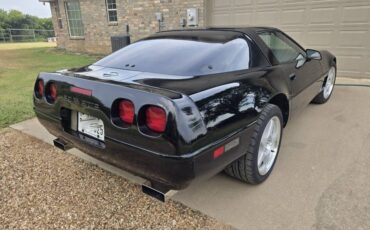 Chevrolet-corvette-lt4-1996-black-1