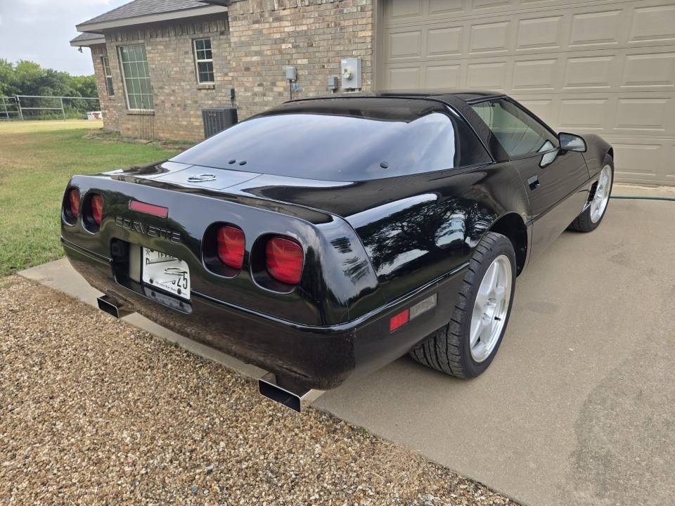 Chevrolet-corvette-lt4-1996-black-1