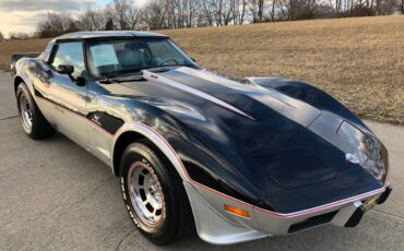 Chevrolet-corvette-pace-car-1978-black-1