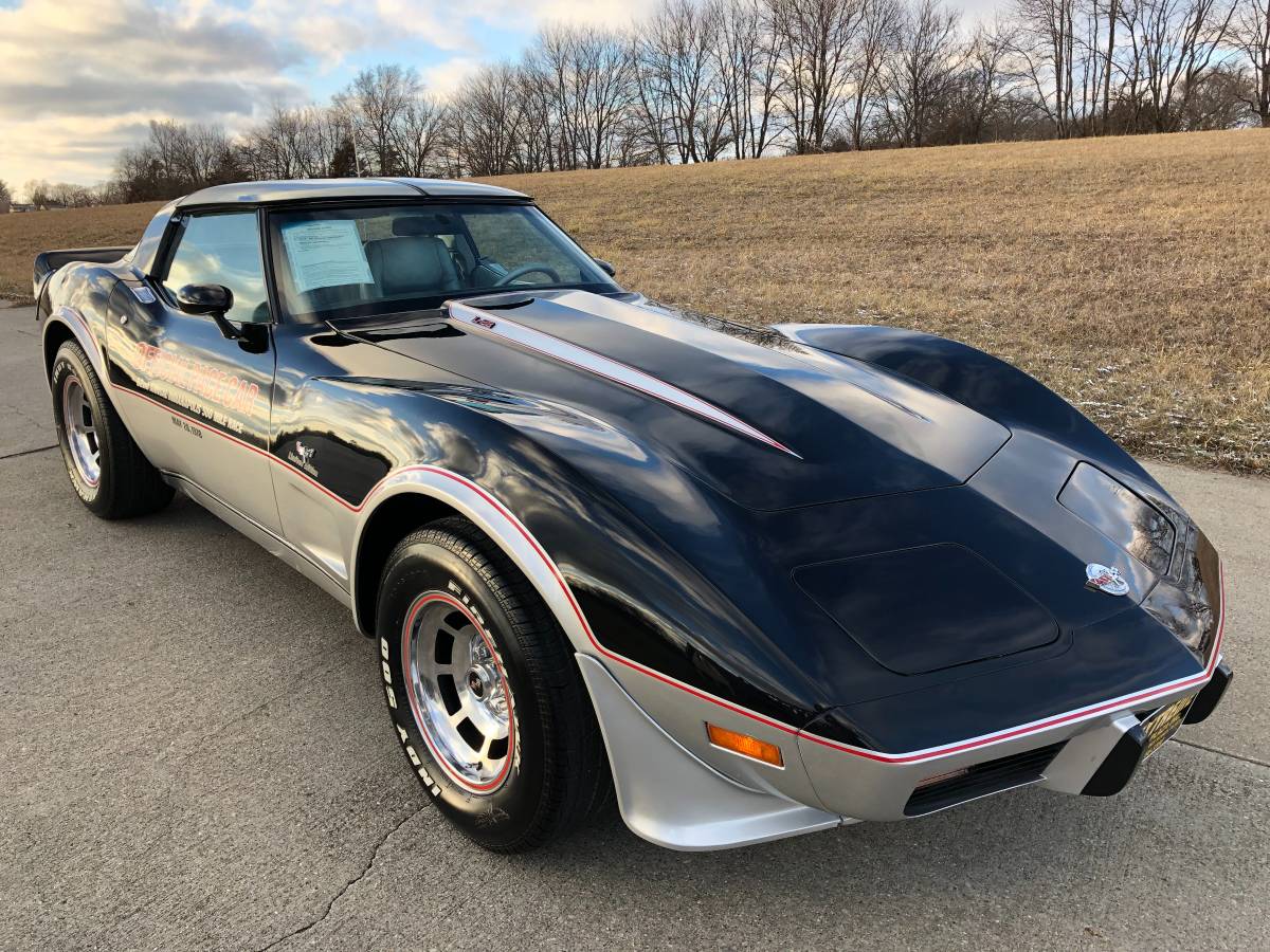 Chevrolet-corvette-pace-car-1978-black-1