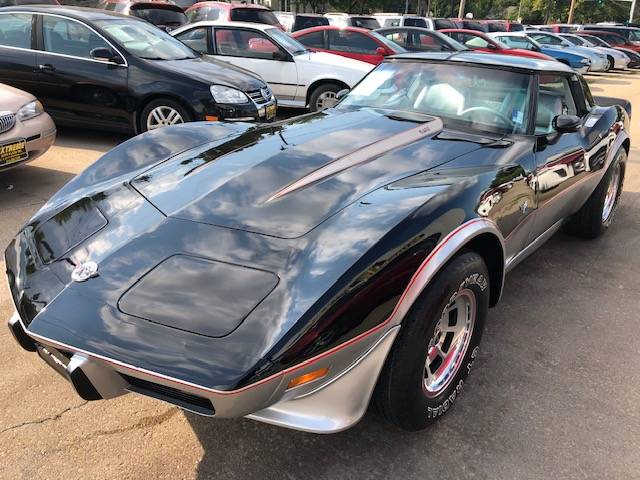 Chevrolet-corvette-pace-car-1978-black-1
