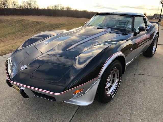 Chevrolet-corvette-pace-car-1978-black-2