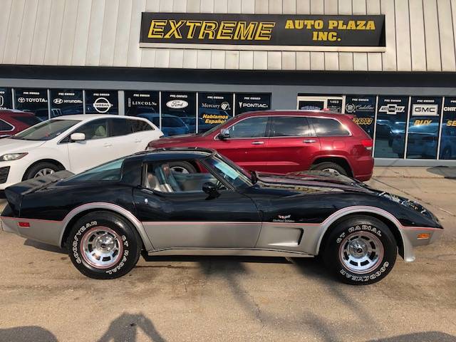 Chevrolet-corvette-pace-car-1978-black-4