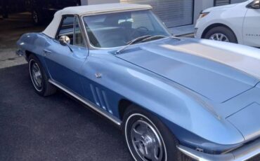Chevrolet-corvette-stingray-1966-blue