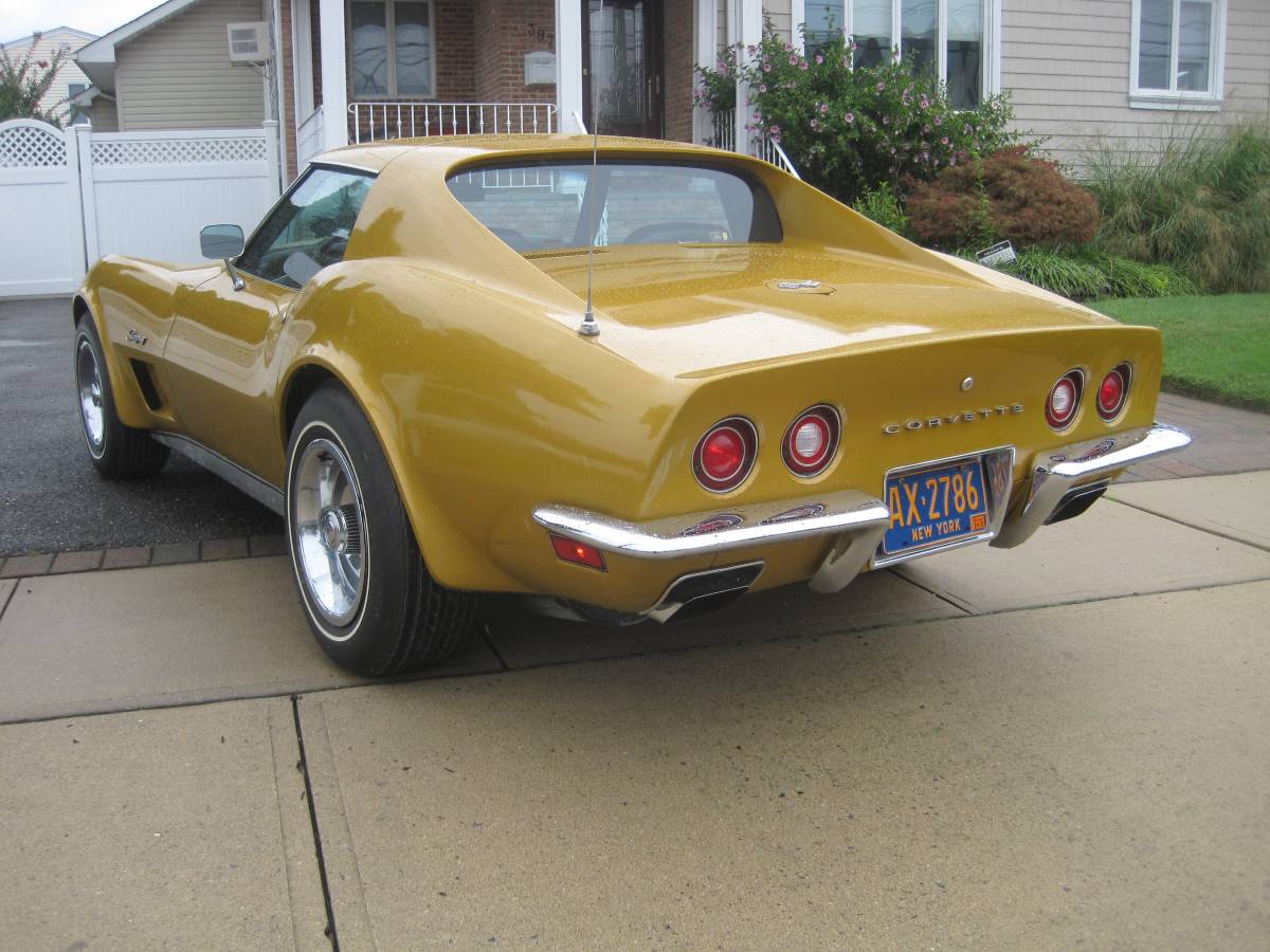 Chevrolet-corvette-stingray-1973-17
