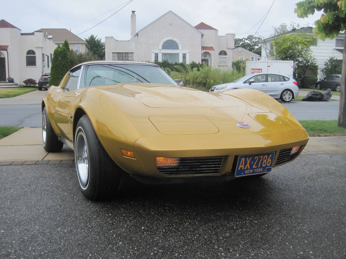 Chevrolet-corvette-stingray-1973-18
