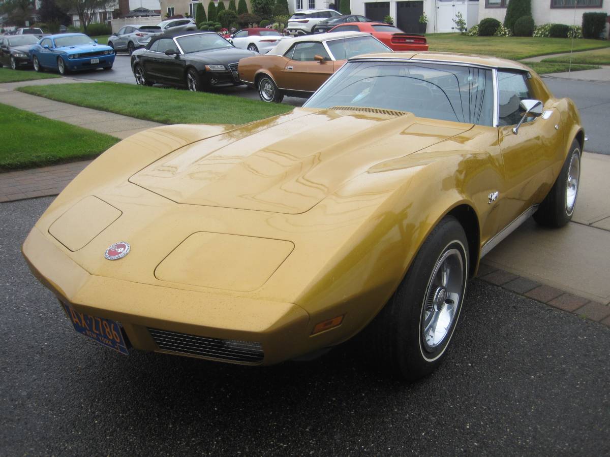 Chevrolet-corvette-stingray-1973-5