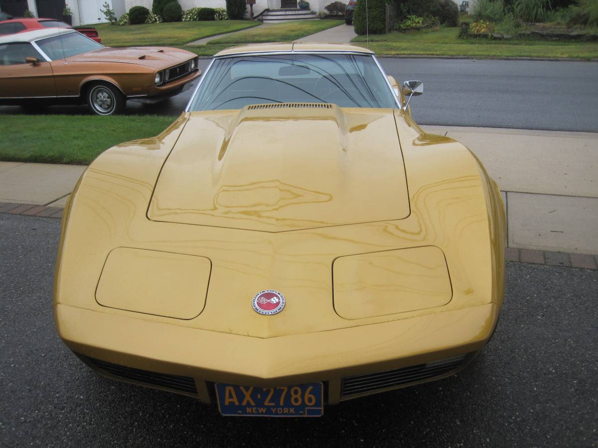 Chevrolet-corvette-stingray-1973-8