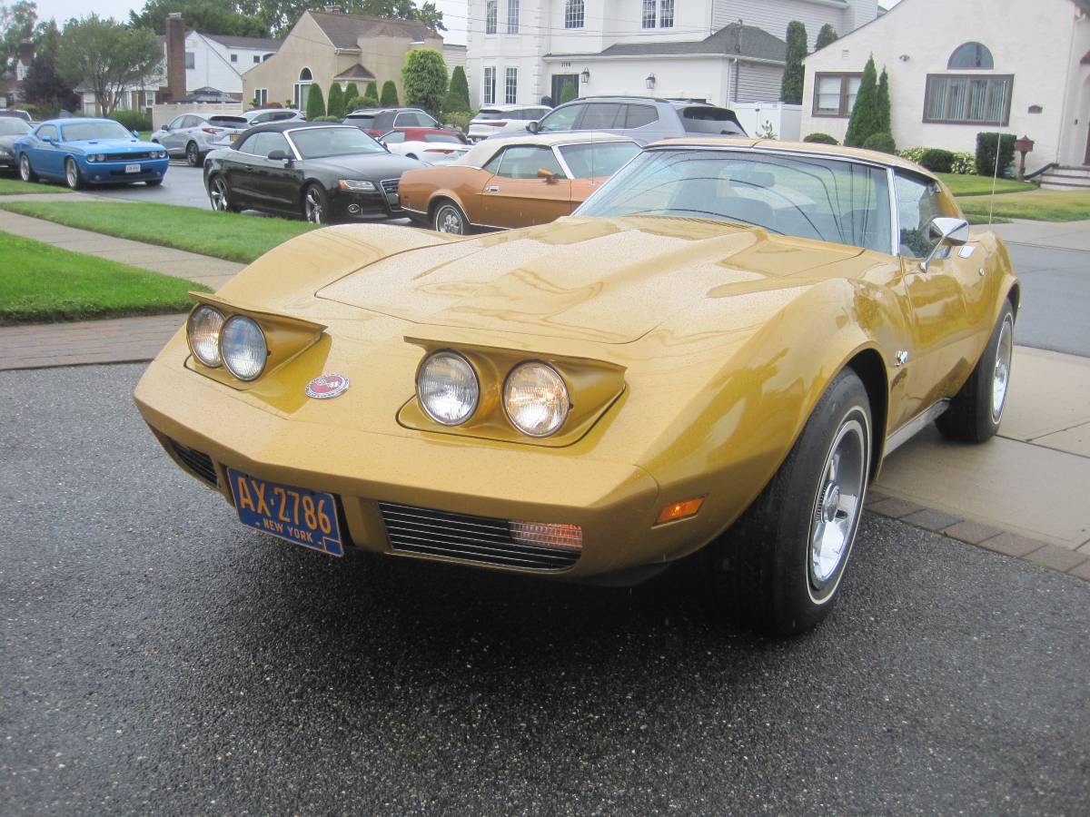 Chevrolet-corvette-stingray-1973-9