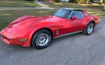 Chevrolet-corvette-stingray-1980-red-1