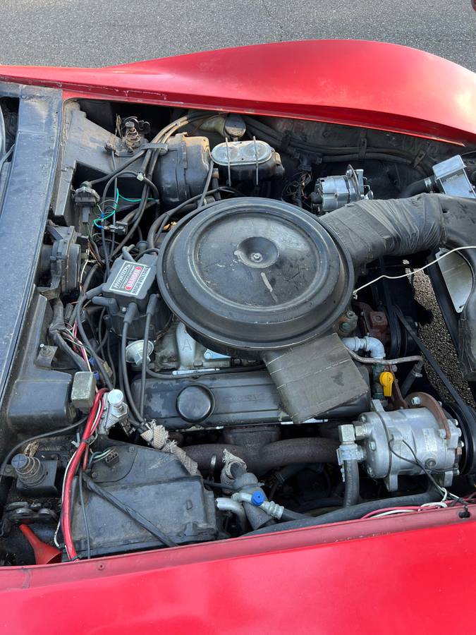 Chevrolet-corvette-stingray-1980-red-15