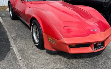 Chevrolet-corvette-stingray-1980-red-16