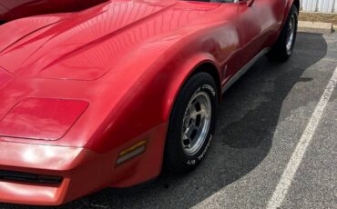 Chevrolet-corvette-stingray-1980-red-17
