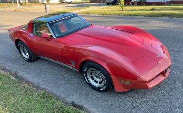 Chevrolet-corvette-stingray-1980-red-2