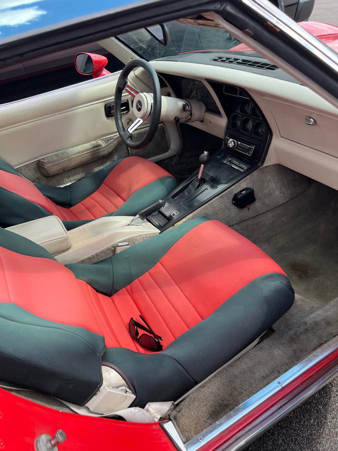 Chevrolet-corvette-stingray-1980-red-29