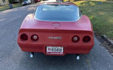 Chevrolet-corvette-stingray-1980-red-3