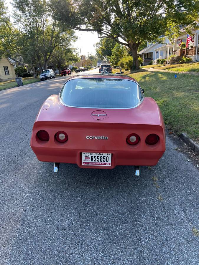 Chevrolet-corvette-stingray-1980-red-3
