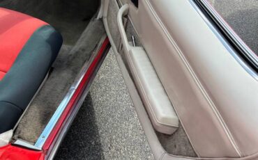 Chevrolet-corvette-stingray-1980-red-30
