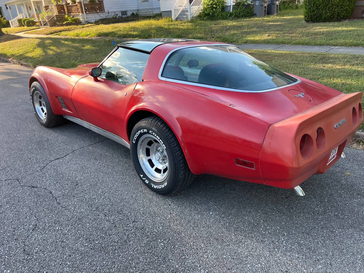 Chevrolet-corvette-stingray-1980-red-4
