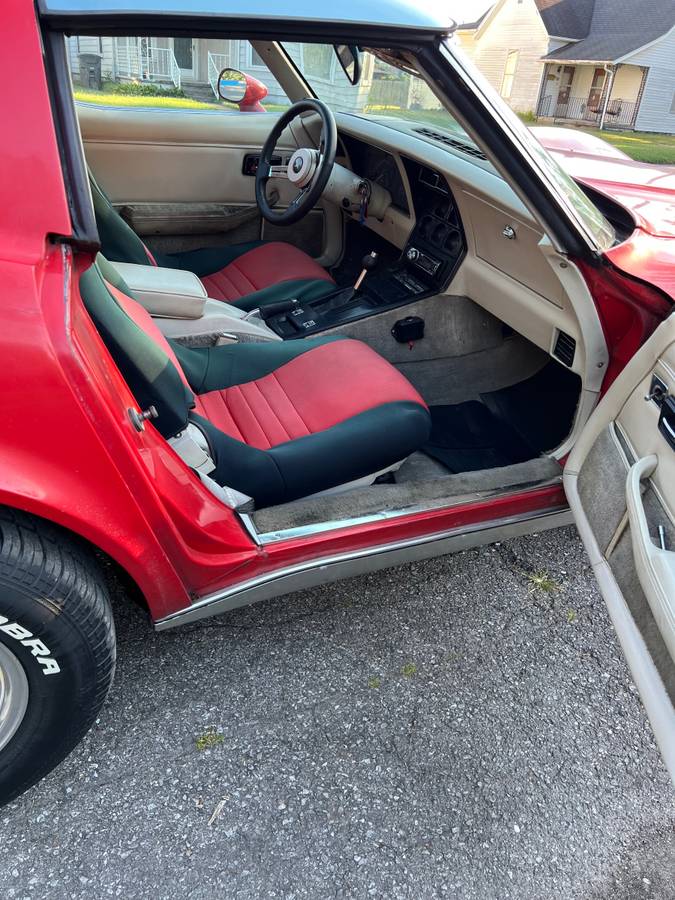 Chevrolet-corvette-stingray-1980-red-6
