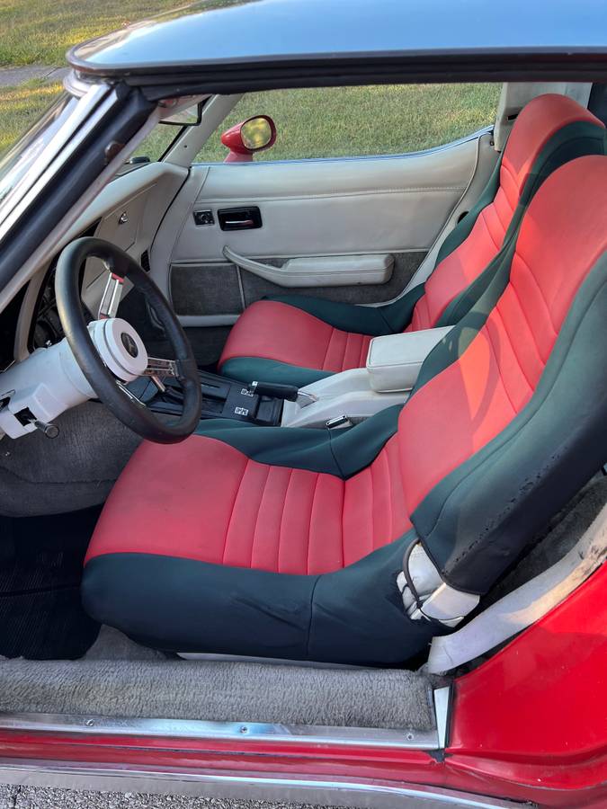 Chevrolet-corvette-stingray-1980-red-7