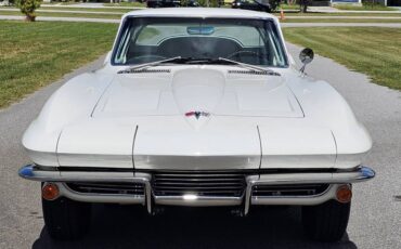 Chevrolet-corvette-stingray-coupe-1964-white-1