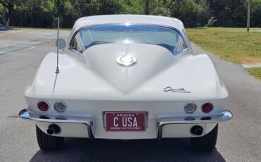 Chevrolet-corvette-stingray-coupe-1964-white-12