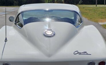 Chevrolet-corvette-stingray-coupe-1964-white-14